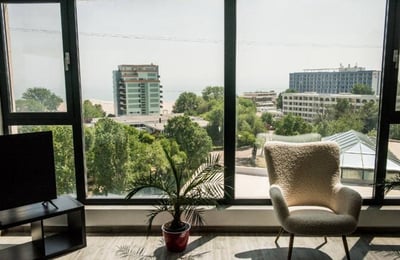 Аренда шикарных 2-комнатных апартаментов с террасой, 75 м², Констанца, Румыния